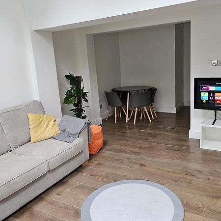 Beautiful Garden Flat Near Central לונדון מראה חיצוני תמונה