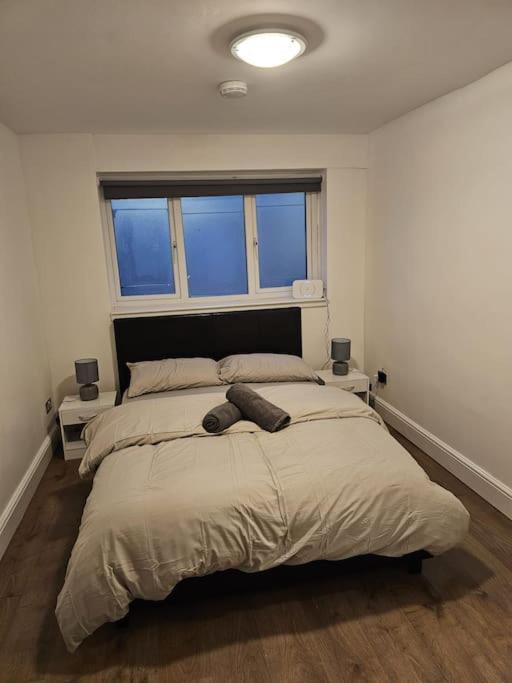 Beautiful Garden Flat Near Central לונדון מראה חיצוני תמונה